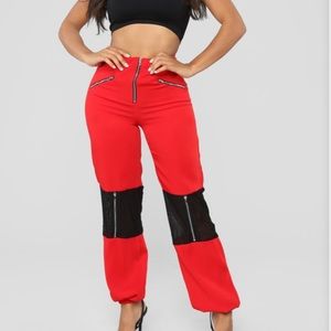 Don’t touch me pants (Fashion Nova)